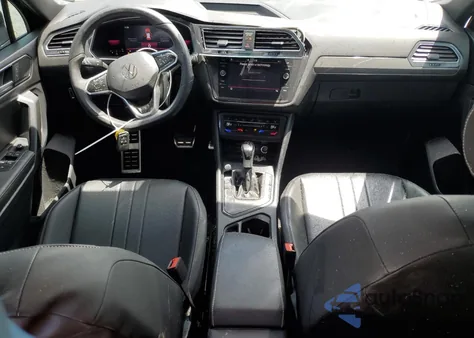 2022 Volkswagen Tiguan 2.0T Se R-Line Black from USA, damaged, VIN 3VVCB7AX5NM104260